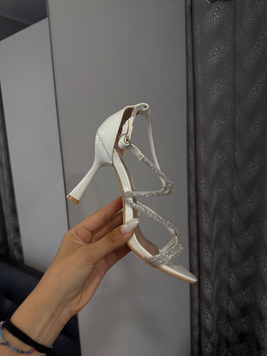 sandali bianchi con swarovski