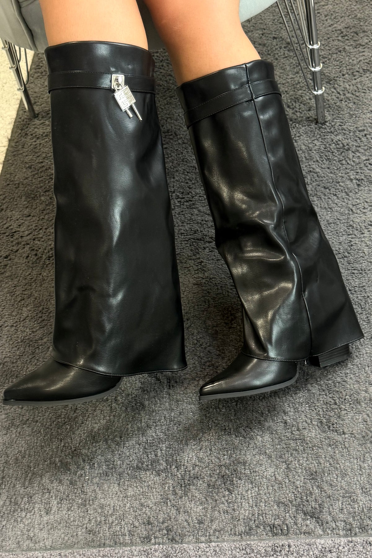 STIVALI MODELLO GIVENC*Y