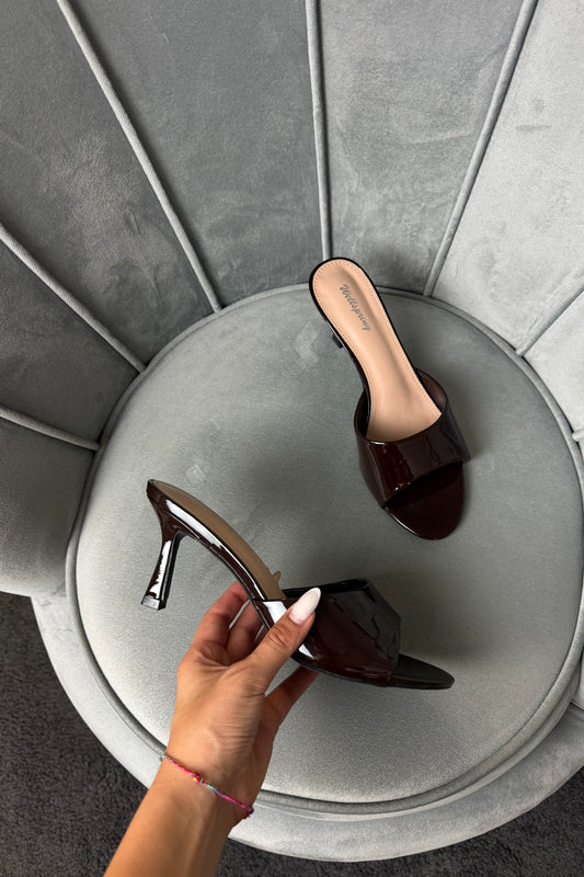 MULES SPRING MARRONE