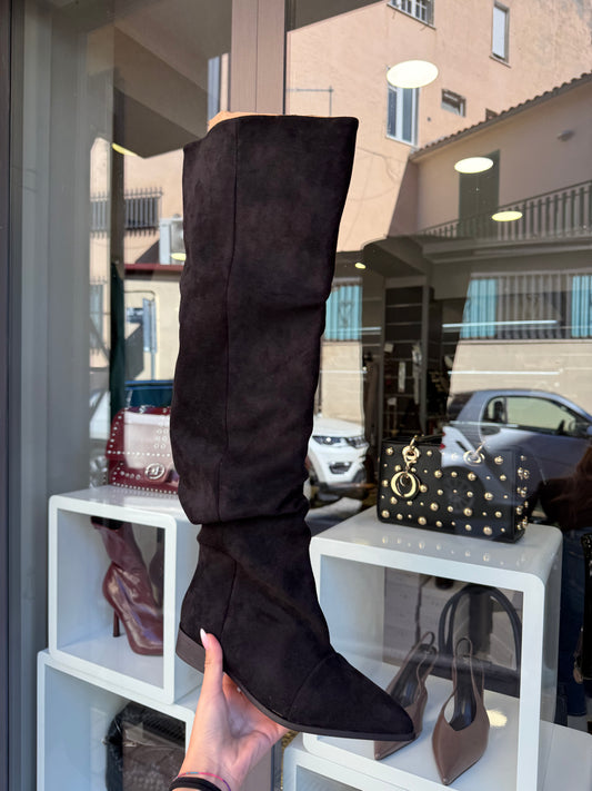 stivali scamosciati neri