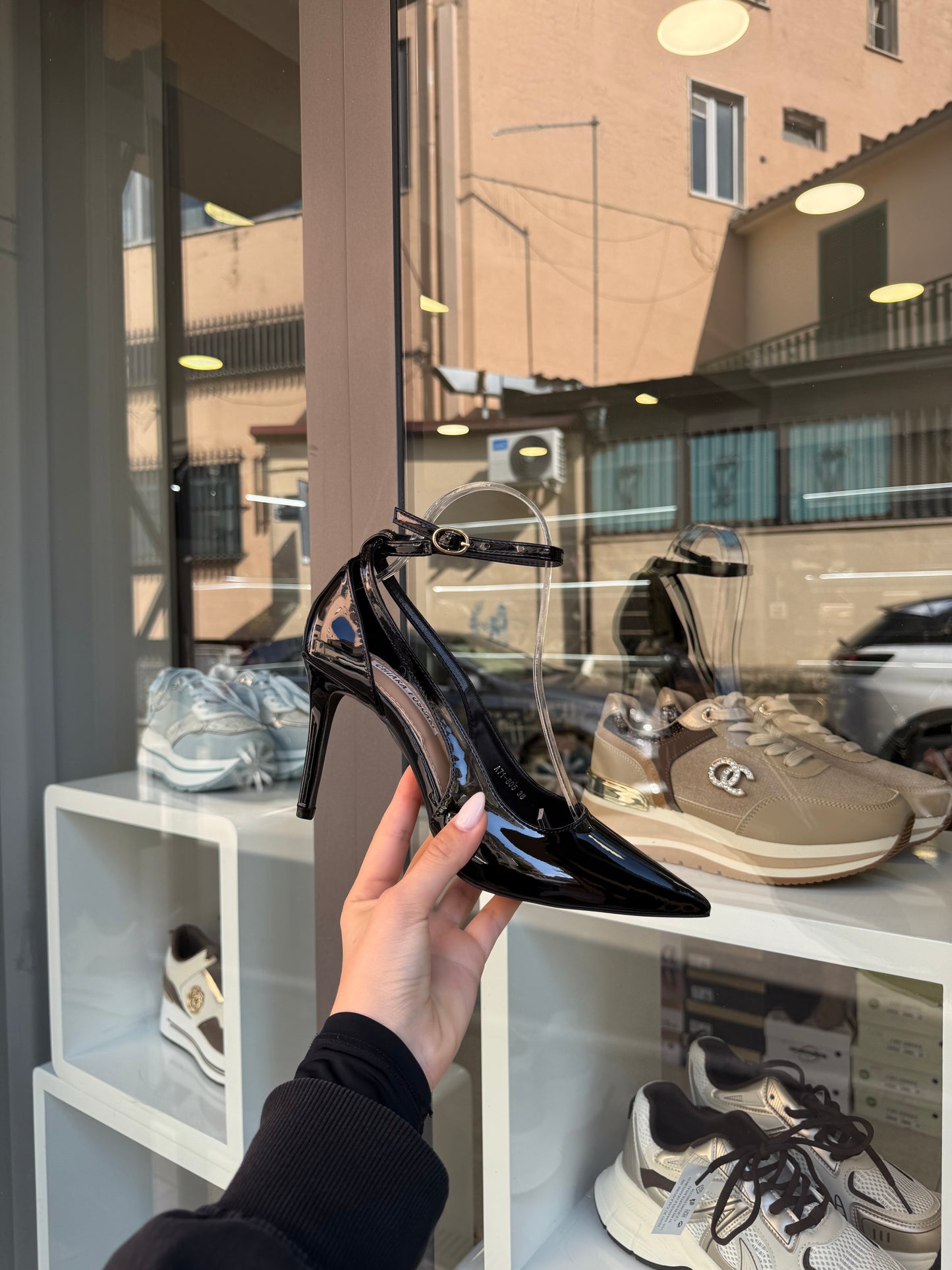 decolleté modello ZA*A neri