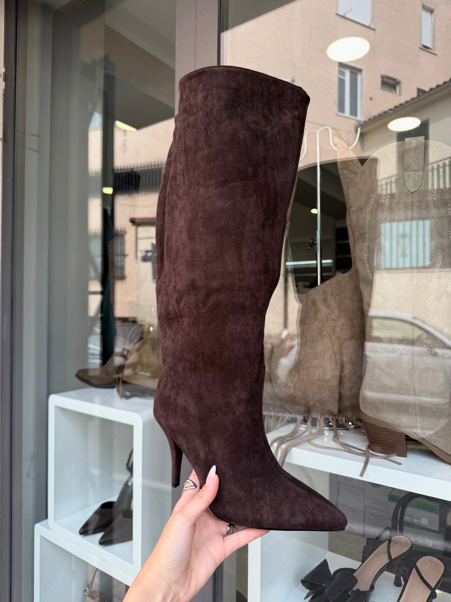 stivali OVER scamosciati marroni