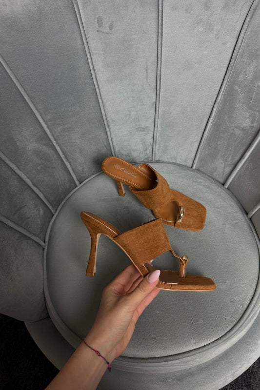 MULES GOLD DETAIL