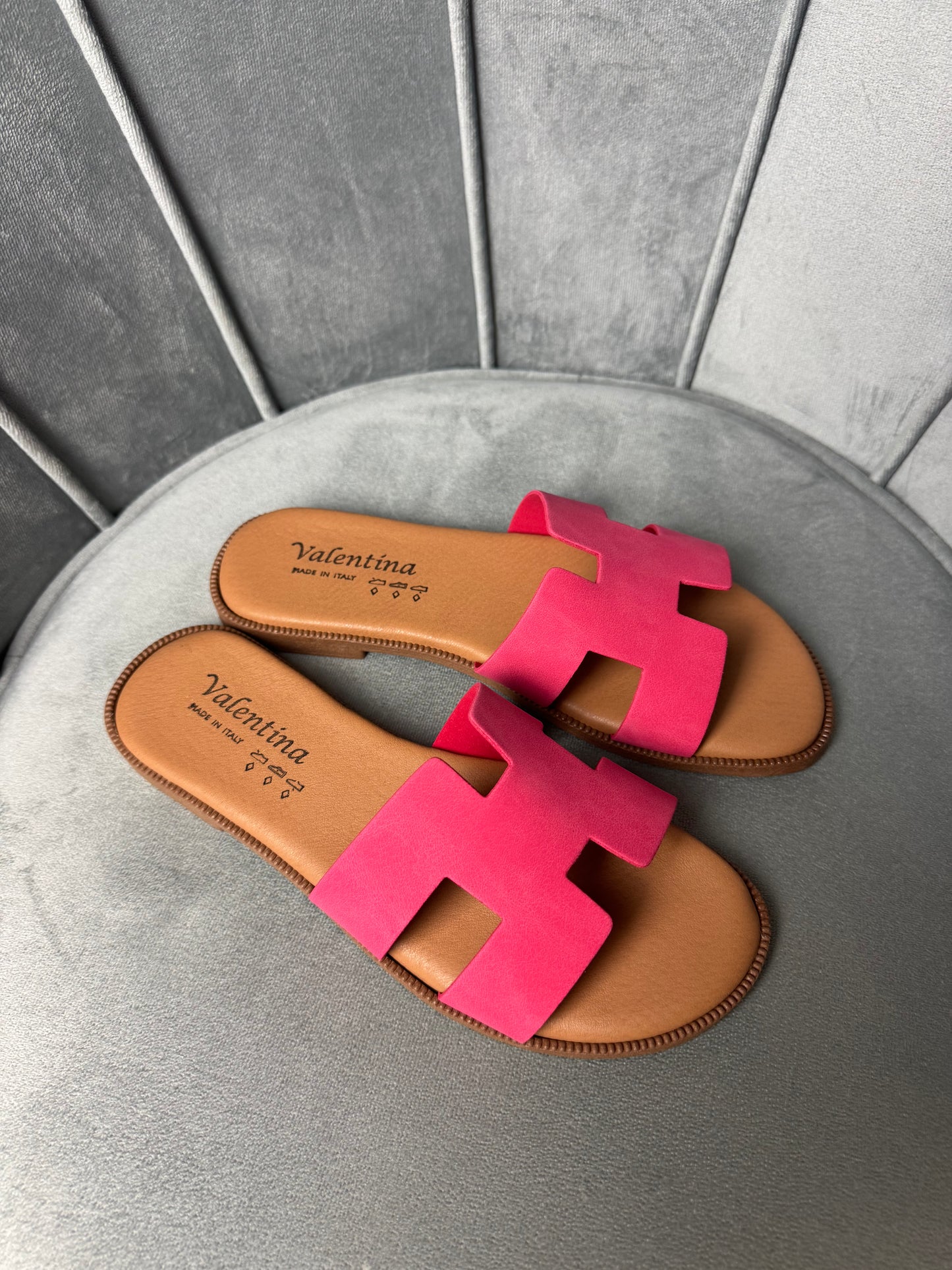 CIABATTE MODELLO HERM*S FUCSIA