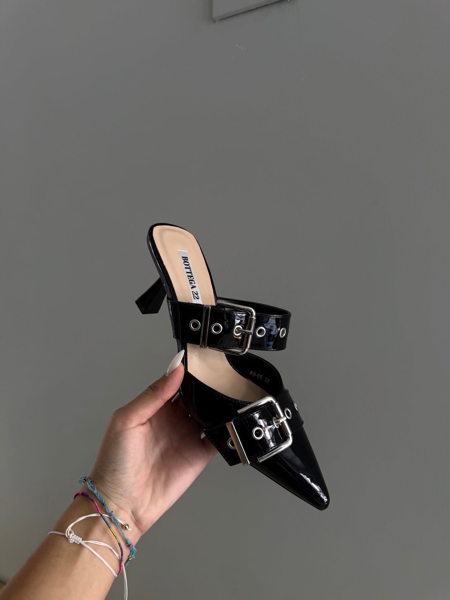 sabot neri con cinghie