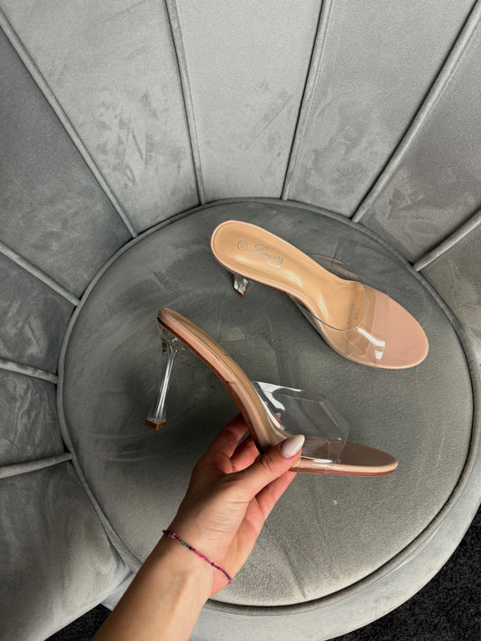 mules con tacco trasparente