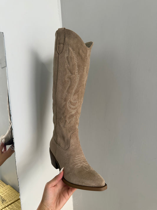 texani beige con cuciture