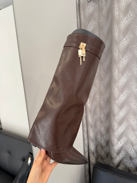 stivali mod. GIVEN**Y marroni