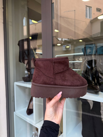 pantofole modello UG* cioccolato
