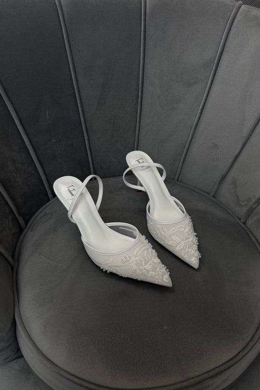 SLINGBACK PEARLS WHITE