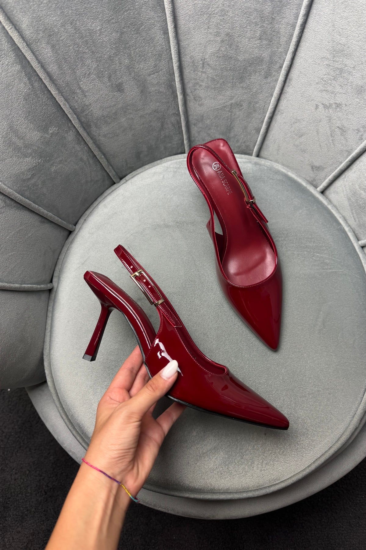 SLINGBACK CHERRY