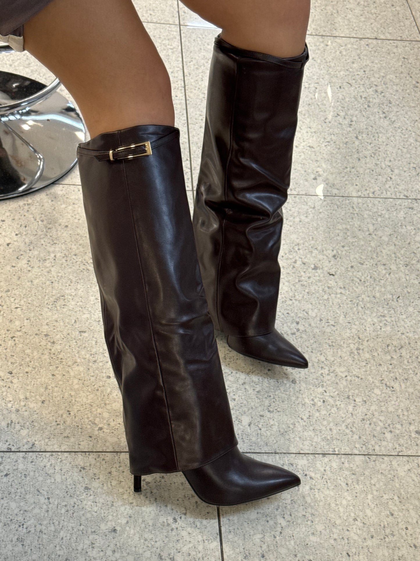 stivali ripiegati marroni VERSUS