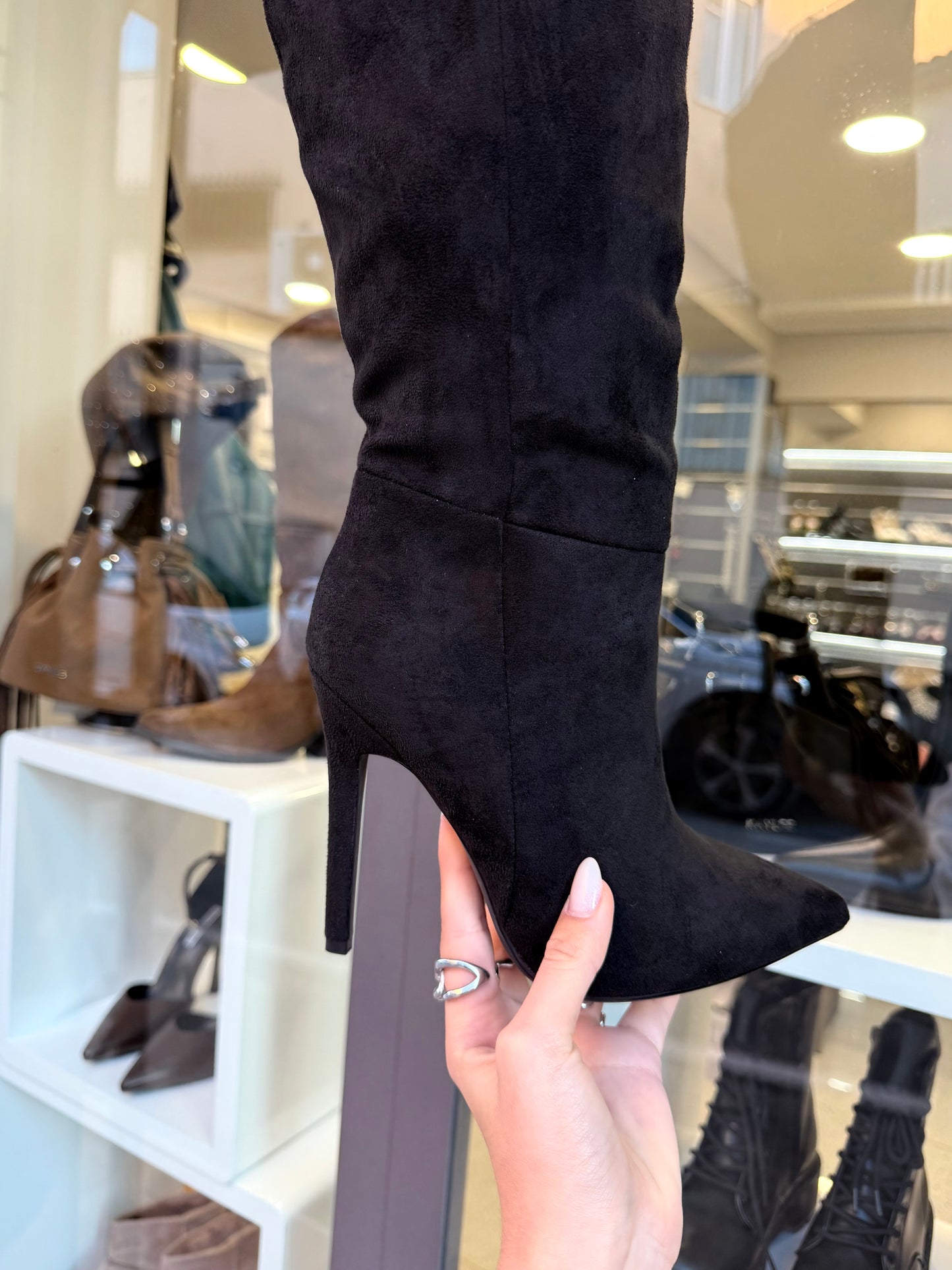 stivali scamosciati neri ELETTRA