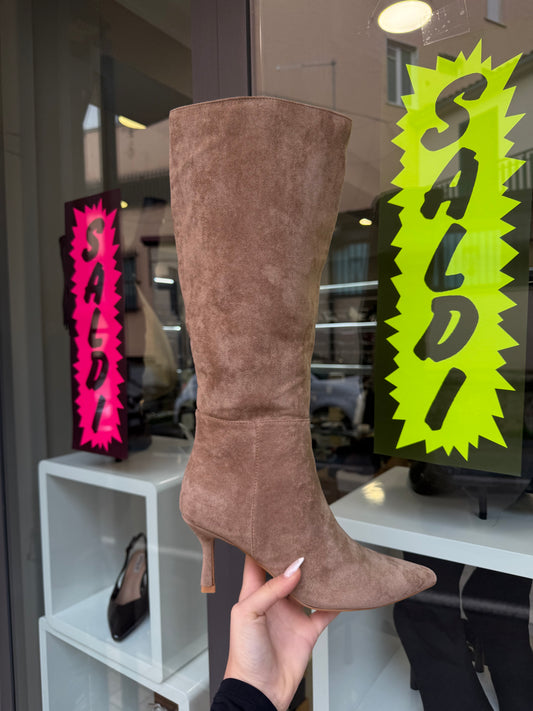 stivali in camoscio beige