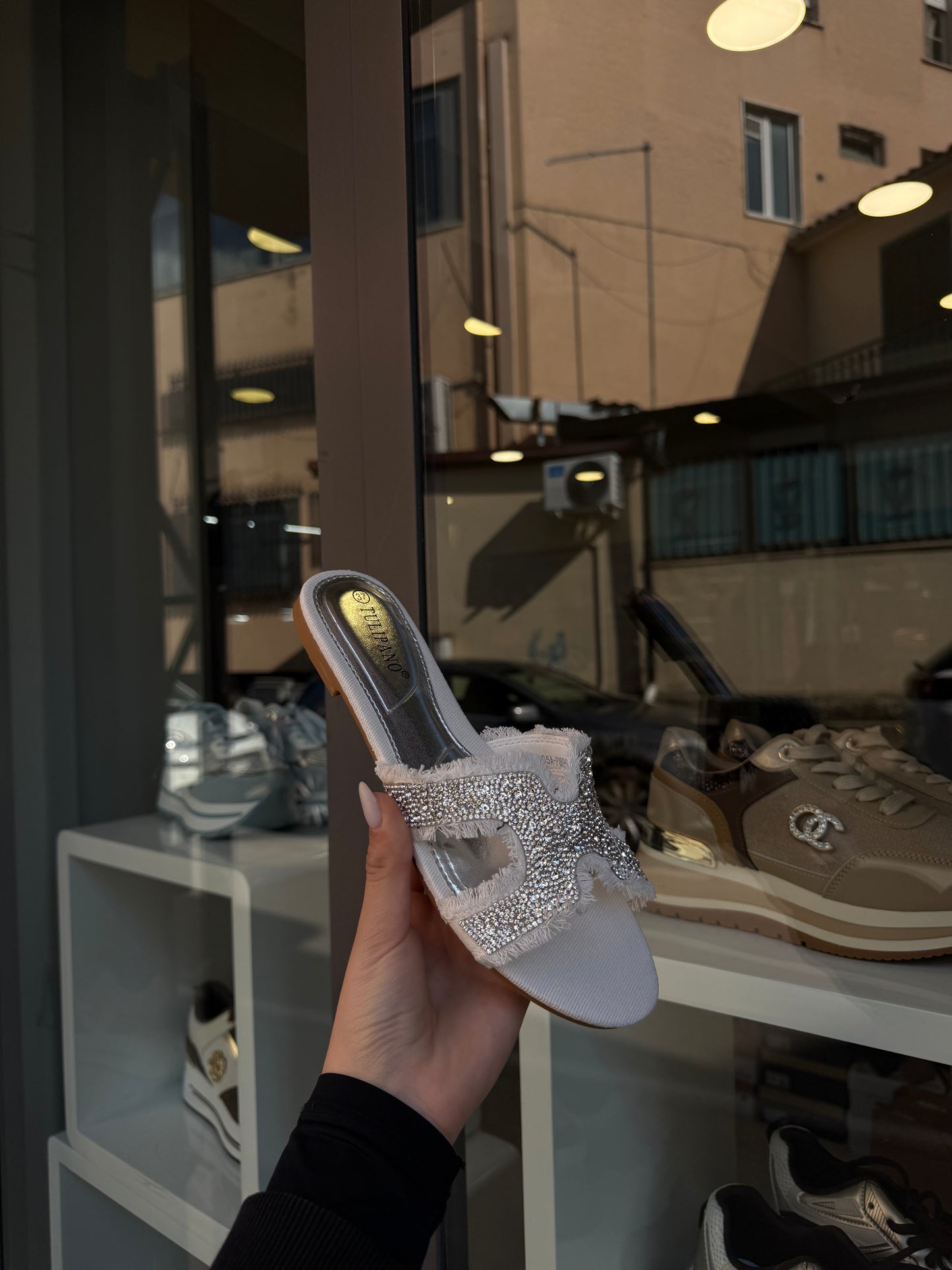 ciabatte HERM*S gioiello bianche