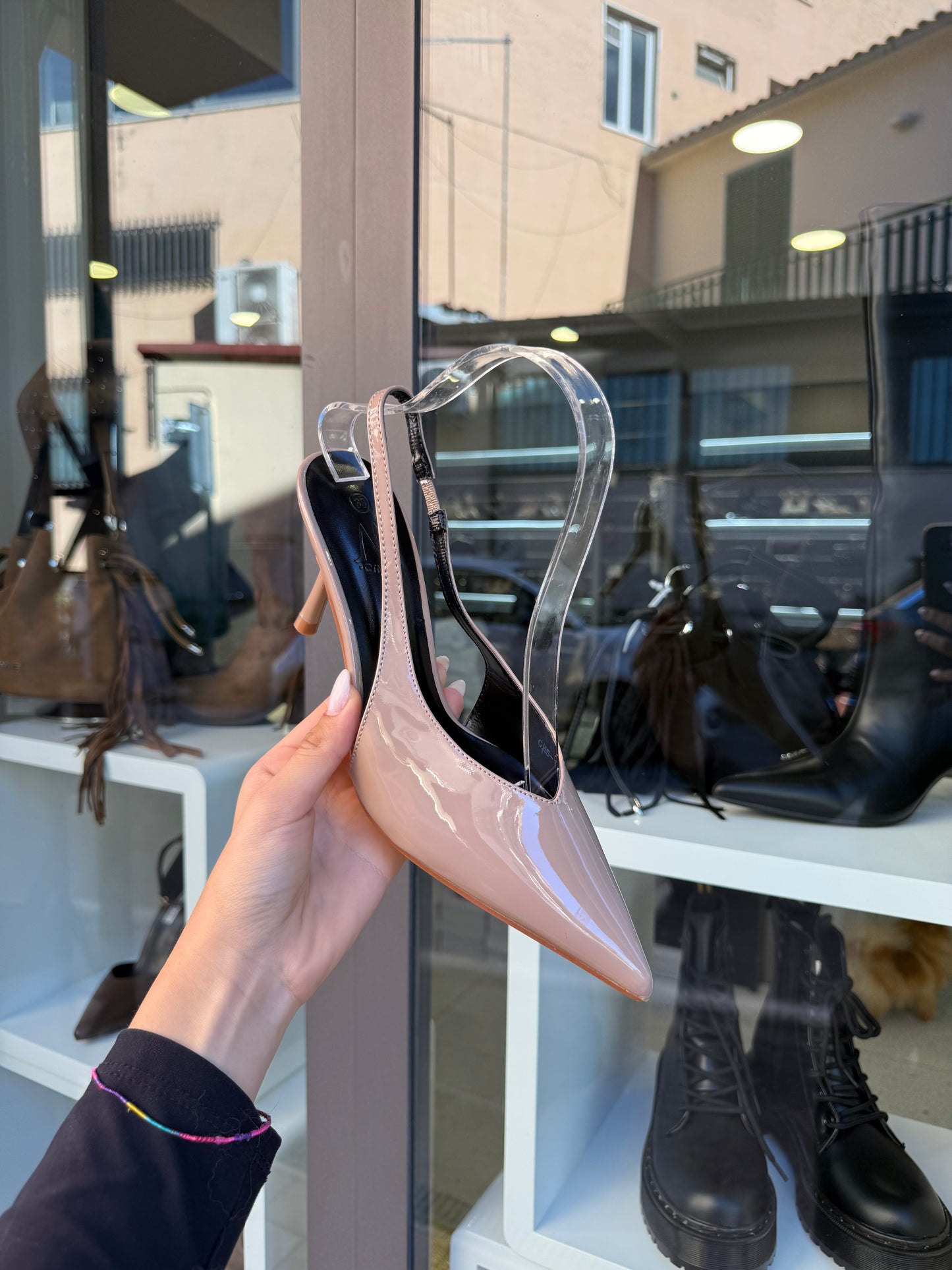 slingback beige in vernice