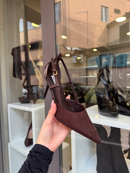 Choco suede pumps