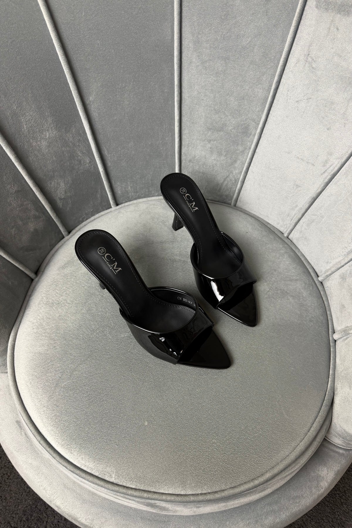MULES BLACK