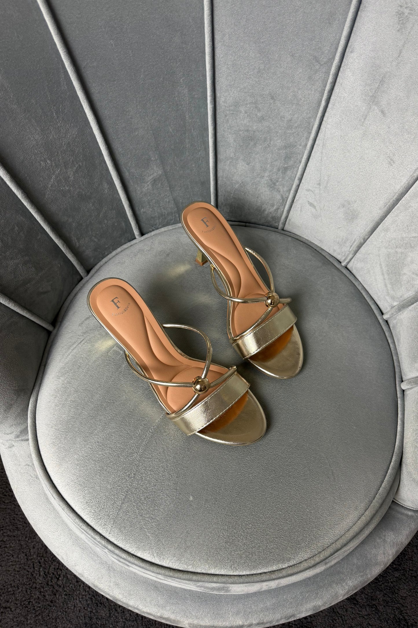 MULES GOLD DETAIL