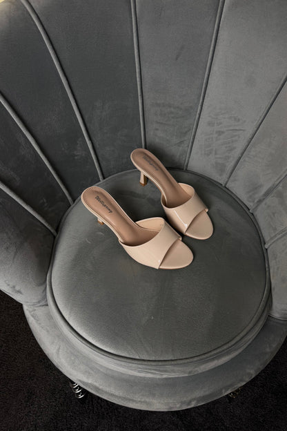 MULES NUDE PENNY