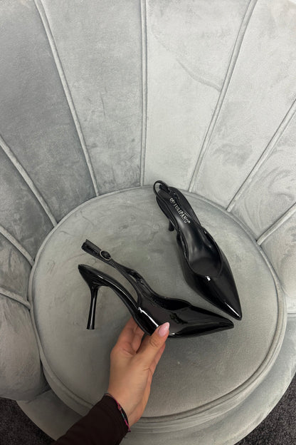 SLINGBACK “V” BLACK