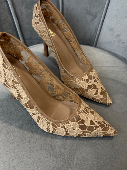 DECOLLETÉ IN PIZZO