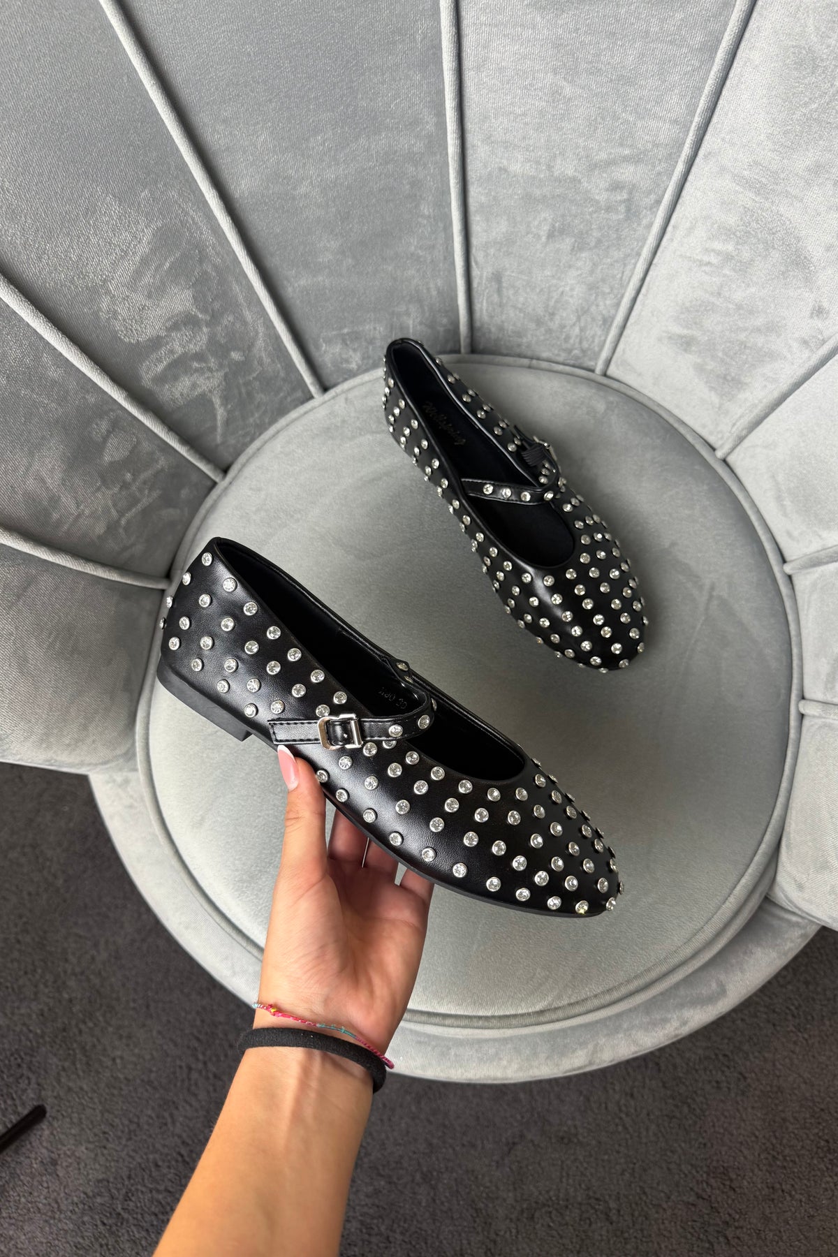 BALLERINE CON BORCHIE IN ECOPELLE