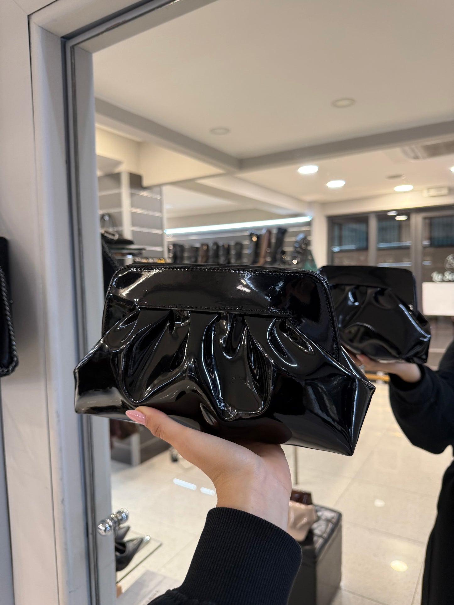 clutch in vernice NERA