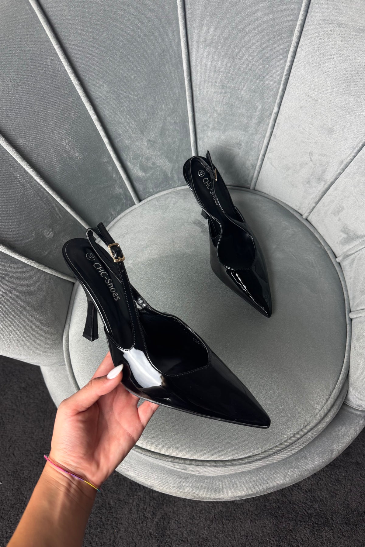 SLINGBACK STRANGE NERE