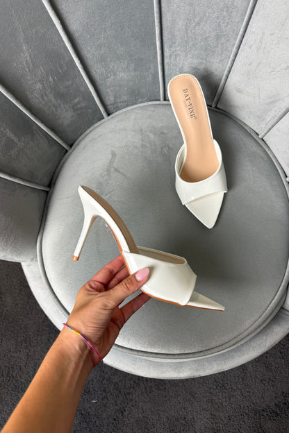 MULES DIVINA BIANCHE