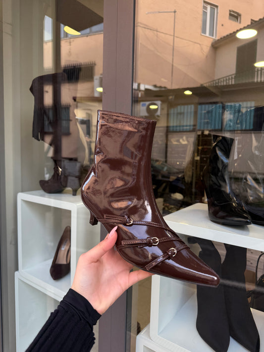 stivaletti in vernice kitten