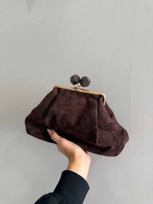 pochette scamosciata CHOCOLATE