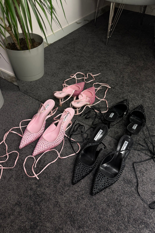 DÉCOLLETÉ LACES