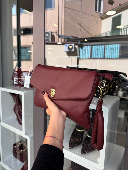 pochette bordeaux