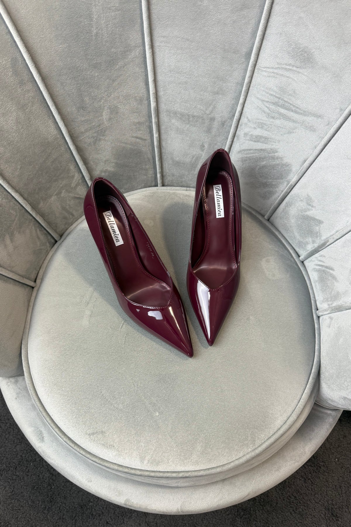 DECOLLETÉ “V” WINE