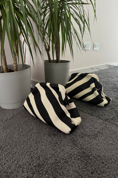 CLUTCH ZEBRA