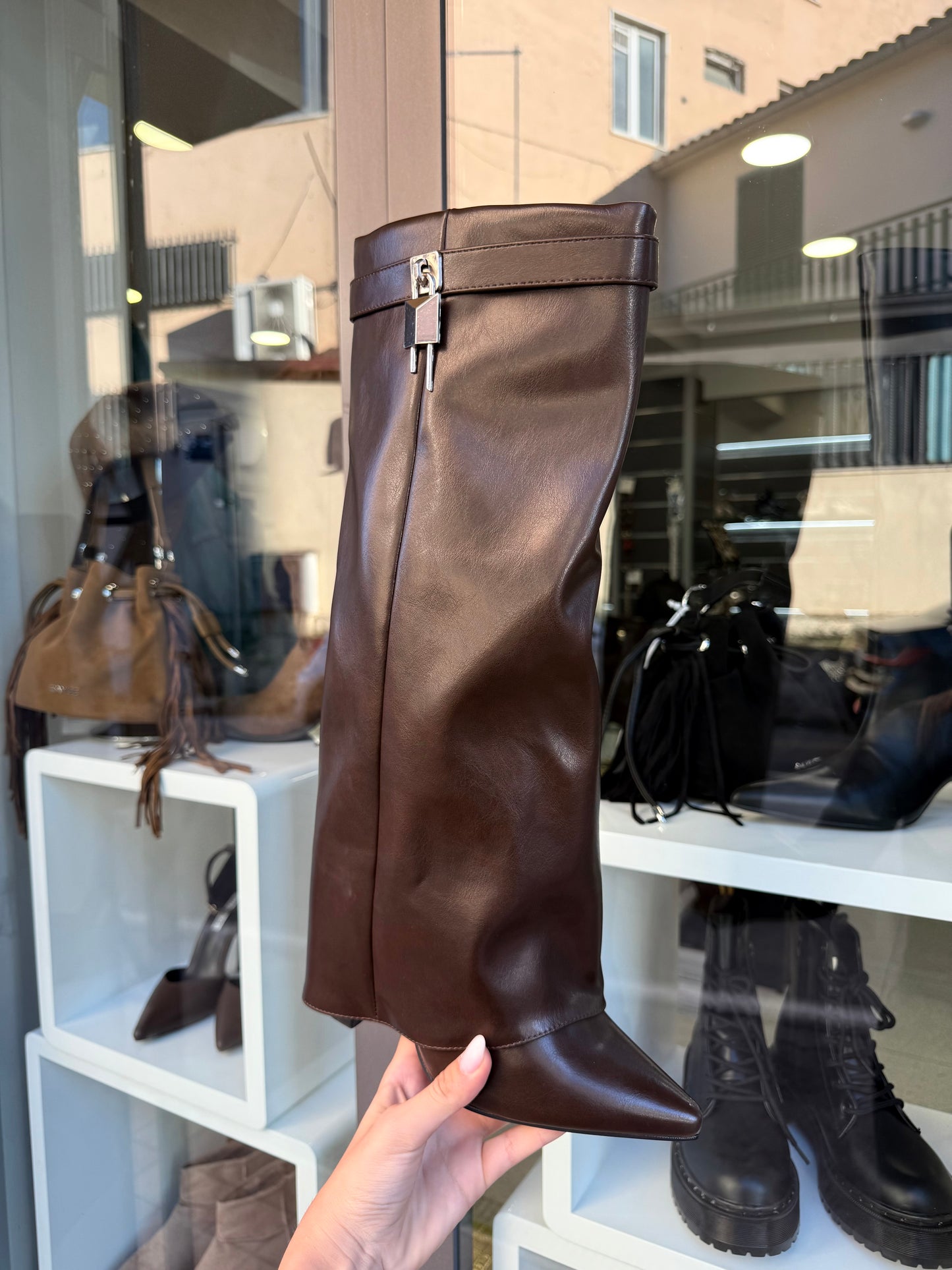 stivali mod. GIV**CHY tacco doppio