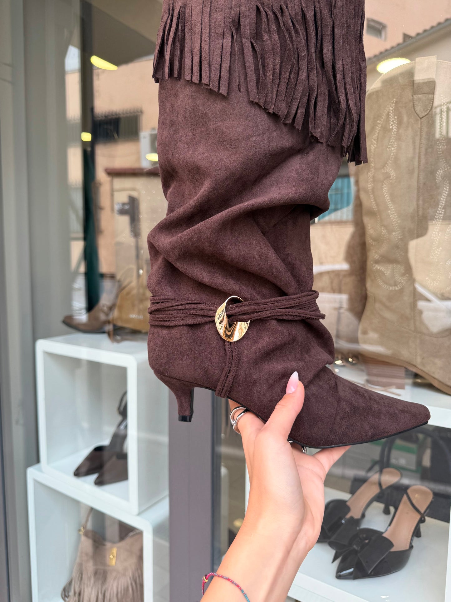 stivali scamosciati marroni GOLD detail