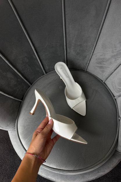 MULES TULIPANO BIANCHE