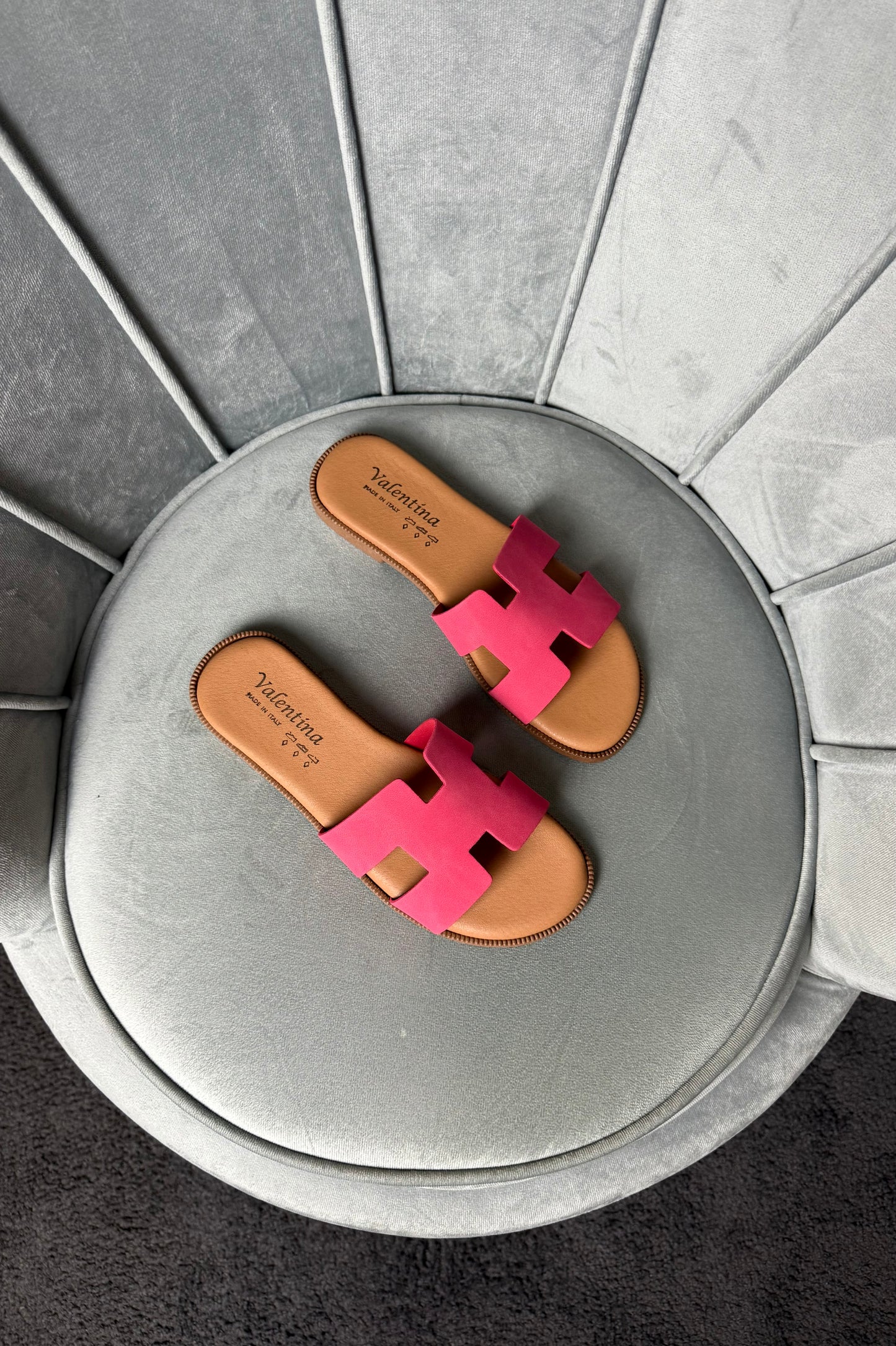 CIABATTE MODELLO HERM*S FUCSIA