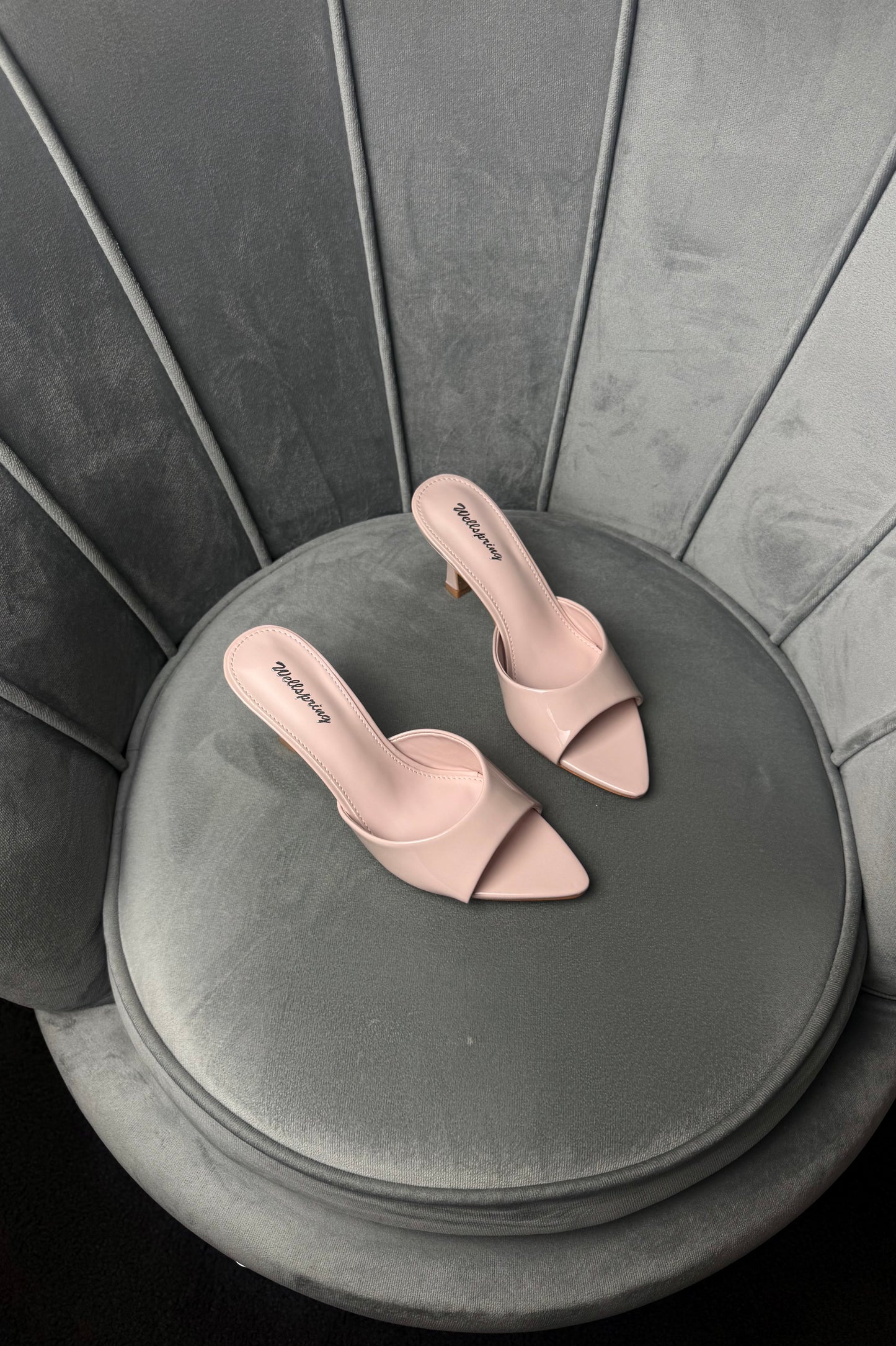 MULES DELIA