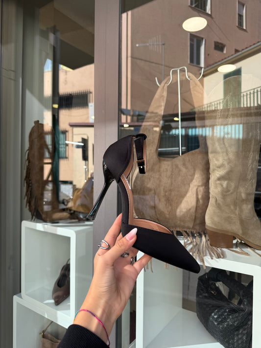 decolleté con cinturino nere