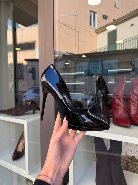 decolleté con plateau nere