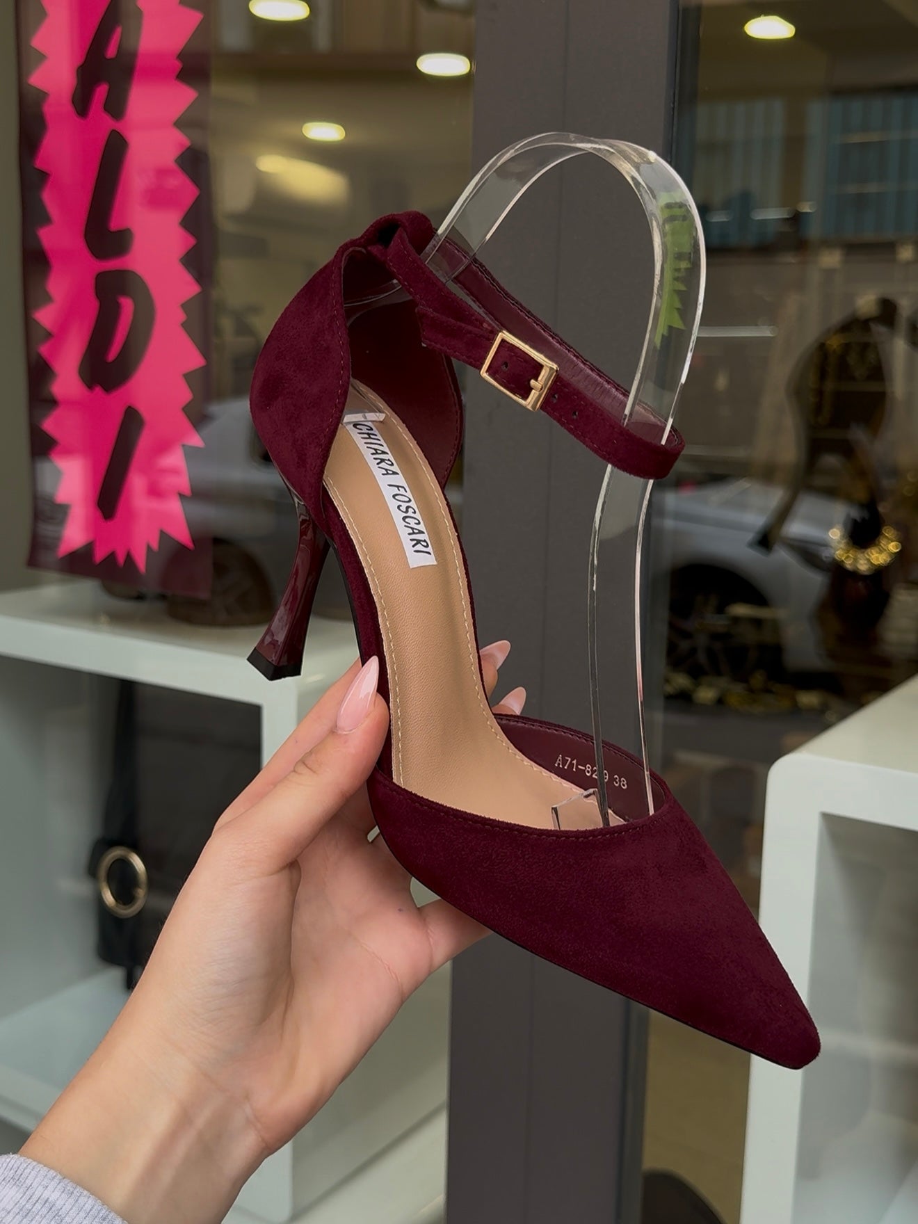 decolleté bordeaux in camoscio
