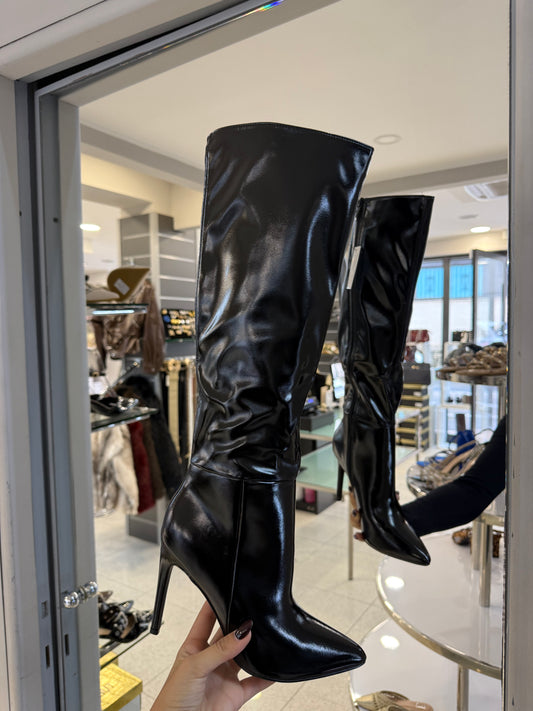 stivali in pelle lucida