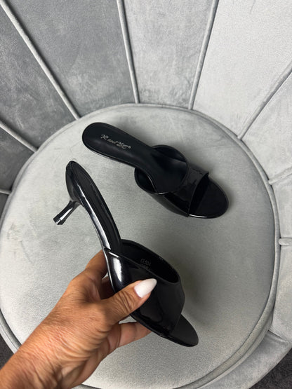 Mules kitten