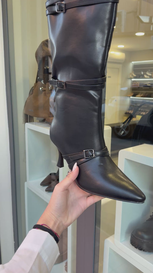 stivali neri con cinturini sally