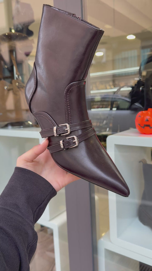 stivaletti kitten strange